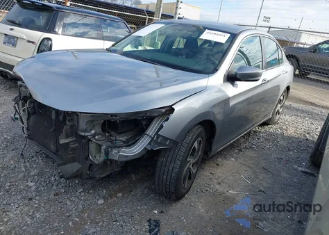 2017 Honda Accord Lx z USA, uszkodzony, nr VIN 1HGCR2F33HA188634